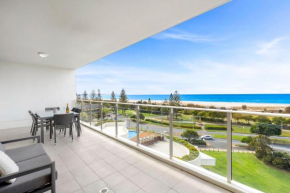 Kirra Beach